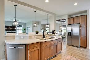 Waterfront Views: Lake Ontario Gem w/ Fireplace