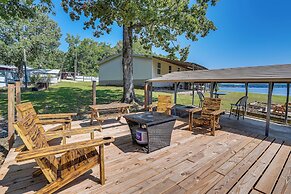Waterfront Buster's Place on Hickory w/ Fire Pit