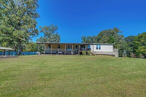 Waterfront Buster's Place on Hickory w/ Fire Pit