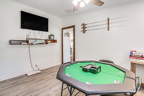 Waterfront Buster's Place on Hickory w/ Fire Pit