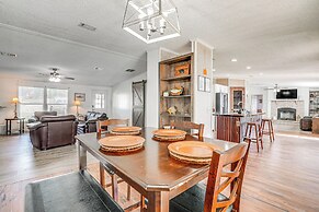 Waterfront Buster's Place on Hickory w/ Fire Pit