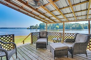 Waterfront Buster's Place on Hickory w/ Fire Pit