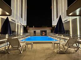 Grand Diker Port Residence