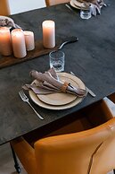 Serene Dikefront Apartment With en Suite Bedrooms and Stunning Views