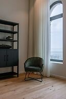 Serene Dikefront Apartment With en Suite Bedrooms and Stunning Views