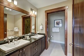 Updated 1 Bedroom Condo on Peak 8 1 Condo by RedAwning