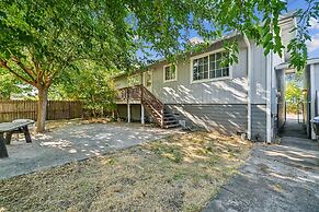 Lakeside Retreat With Private Boat Ramp 3 Bedroom Home by RedAwning