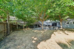 Lakeside Retreat With Private Boat Ramp 3 Bedroom Home by RedAwning