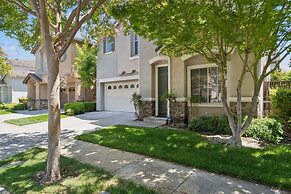 Sunny Serenity: Pet Friendly 5BR Home In San Jose by RedAwning