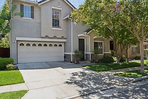 Sunny Serenity: Pet Friendly 5BR Home In San Jose by RedAwning