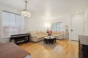 Sunny Serenity: Pet Friendly 5BR Home In San Jose by RedAwning