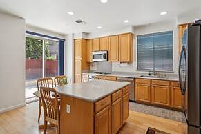 Sunny Serenity: Pet Friendly 5BR Home In San Jose by RedAwning