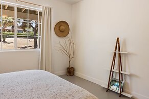 Bonanza In The Desert - Pool, Hot Tub, Grill 3 Bedroom Home by RedAwni