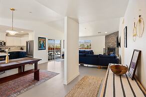 Bonanza In The Desert - Pool, Hot Tub, Grill 3 Bedroom Home by RedAwni