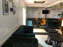 Riviera Luxury Boutique Hotel