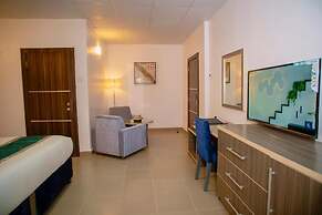 Riviera Luxury Boutique Hotel