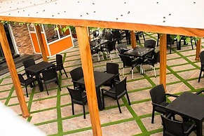 Riviera Luxury Boutique Hotel