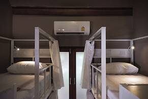 C Lanta Hostel - Adults Only
