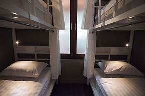 C Lanta Hostel - Adults Only