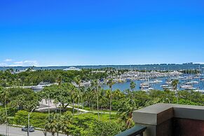 Serene Cozy Retreat with Balcony