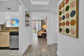 Serene Cozy Retreat with Balcony