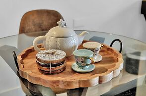 Serene Cozy Retreat with Balcony