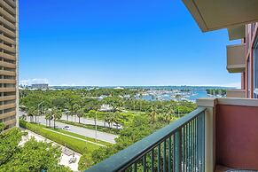 Serene Cozy Retreat with Balcony