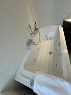Hotel Regina - DG drei D.G. GmbH