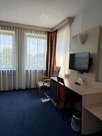 Hotel Regina - DG drei D.G. GmbH