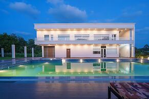 Corbett The Regnum Resort