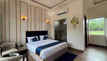 Corbett The Regnum Resort