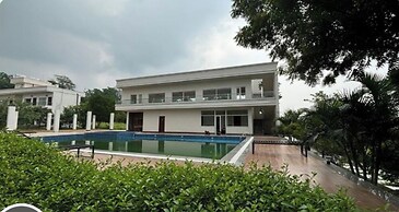 Corbett The Regnum Resort