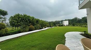 Corbett The Regnum Resort