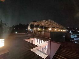 Karana Guesthouse Syariah Bandung & Luang Cafe