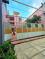 Karana Guesthouse Syariah Bandung & Luang Cafe