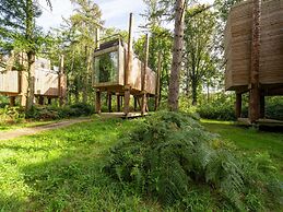 Belvilla Treehouse in Woods