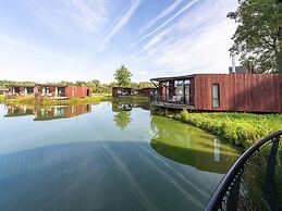 Belvilla Modern Leaf Bungalow With Terrace