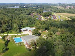 Belvilla Cozy Tree Loft in Forest Bliss