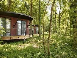 Leafy Bungalow by Belvilla