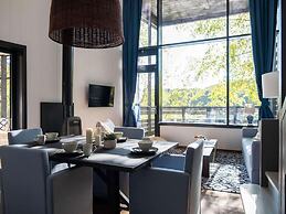 Tranquil Lakeside Escape by Belvilla