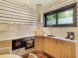 Lushwood Holiday Escape by Belvilla