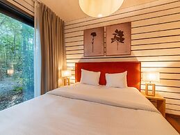 Lushwood Holiday Escape by Belvilla