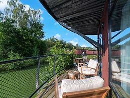 Belvilla The Bayleaf: A Serene Bungalow