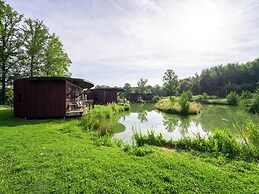 Modern Nature Retreat