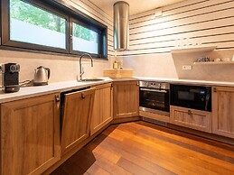 Belvilla Cozy Wooded Retreat