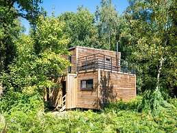 Peaceful Wooded Vacation Home Retreat