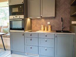 Peaceful Nature Lodge Retreat by Belvilla