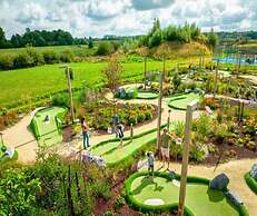 Dock Into a Tranquil Stay by Belvilla