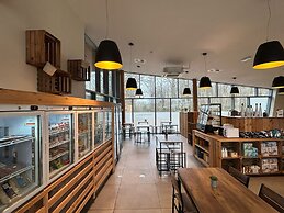 Serene Idyllic Lodge by Belvilla