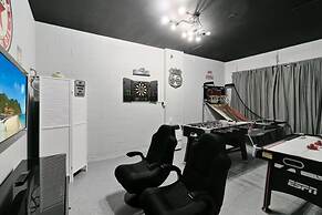 Incredible Resort 4 bed Pool Spa Home